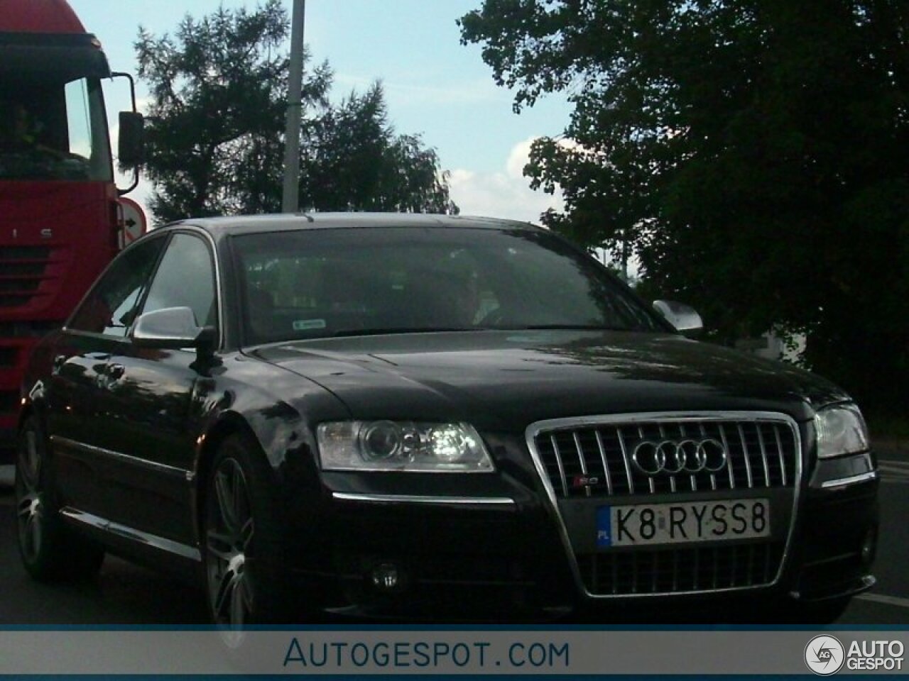 Audi S8 D3