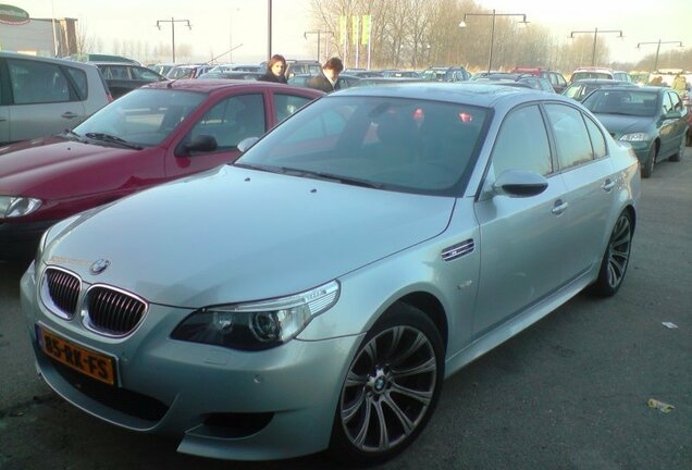 BMW M5 E60 2005