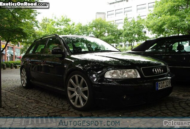 Audi RS4 Avant B5