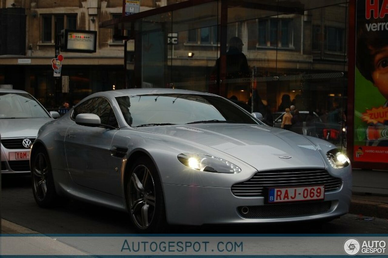 Aston Martin V8 Vantage N400