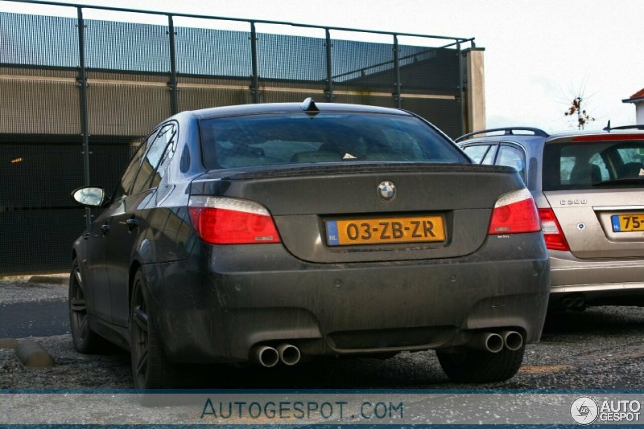 BMW M5 E60 2005