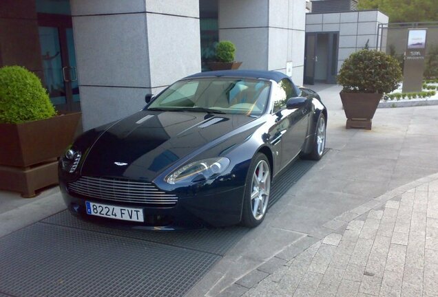 Aston Martin V8 Vantage Roadster