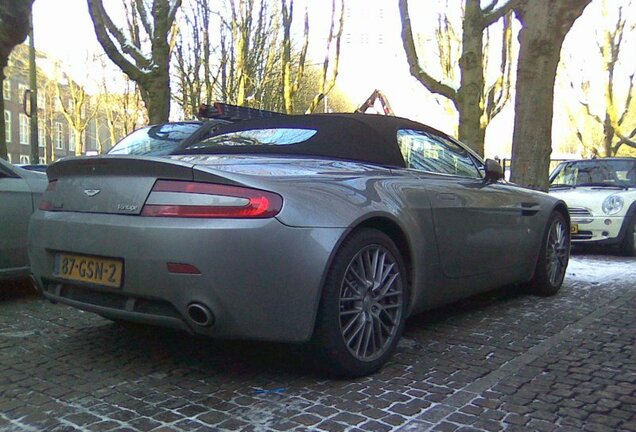 Aston Martin V8 Vantage Roadster