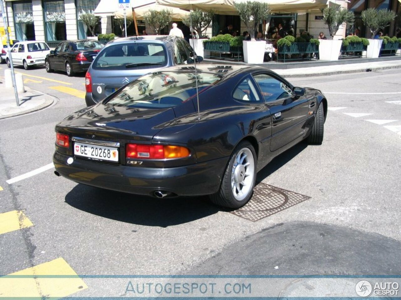 Aston Martin DB7