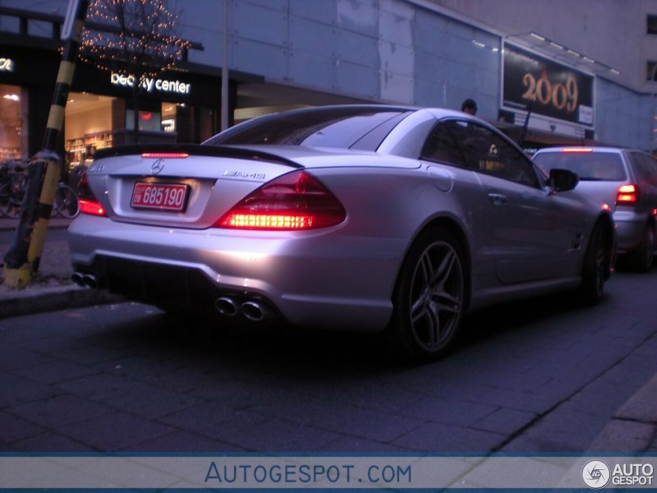 Mercedes-Benz SL 63 AMG