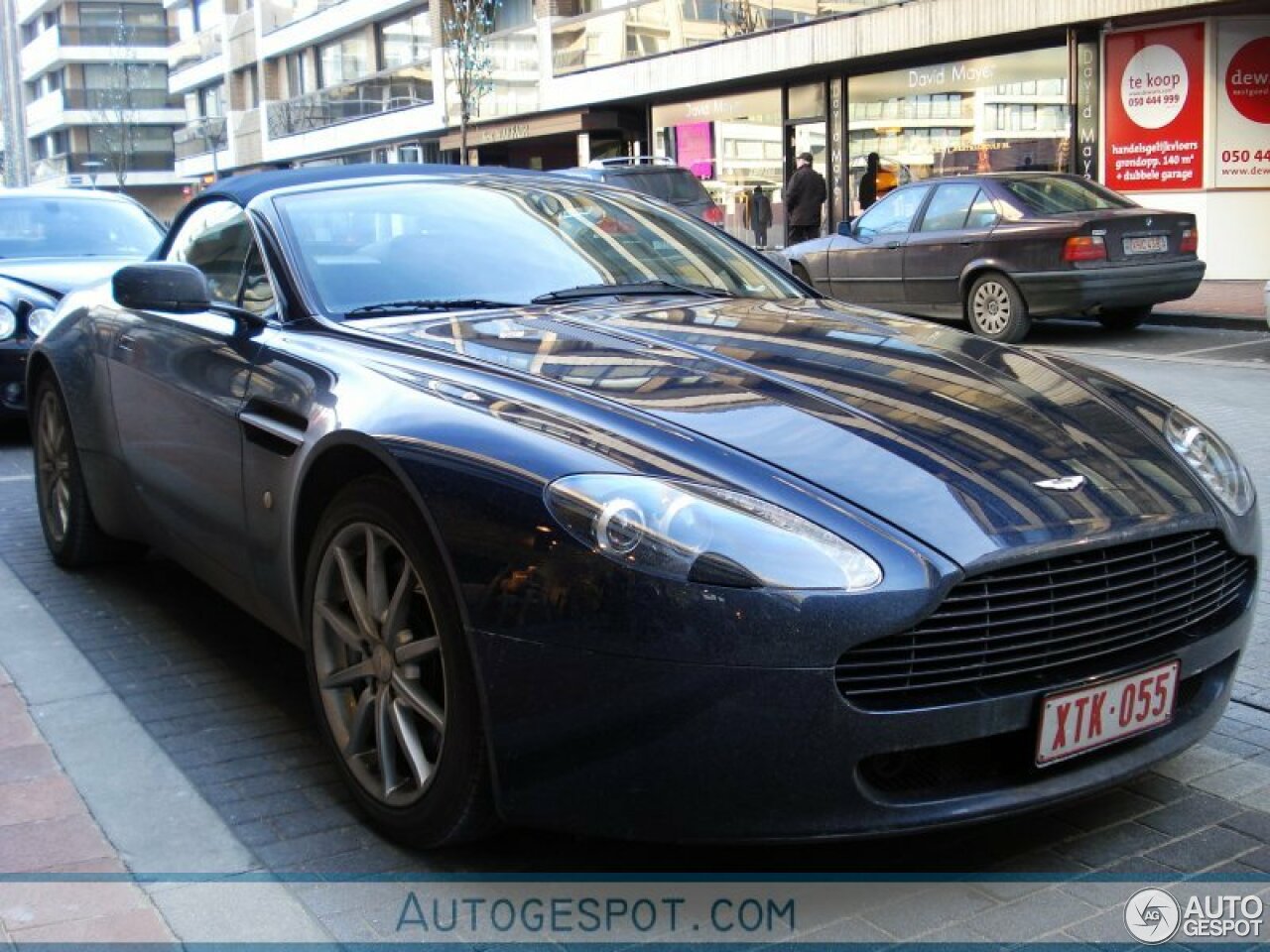 Aston Martin V8 Vantage Roadster