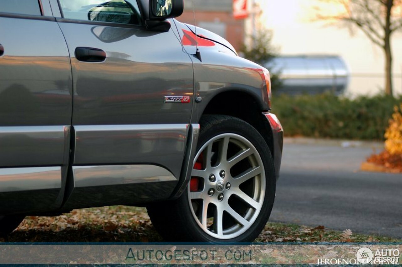 Dodge RAM SRT-10 Quad-Cab