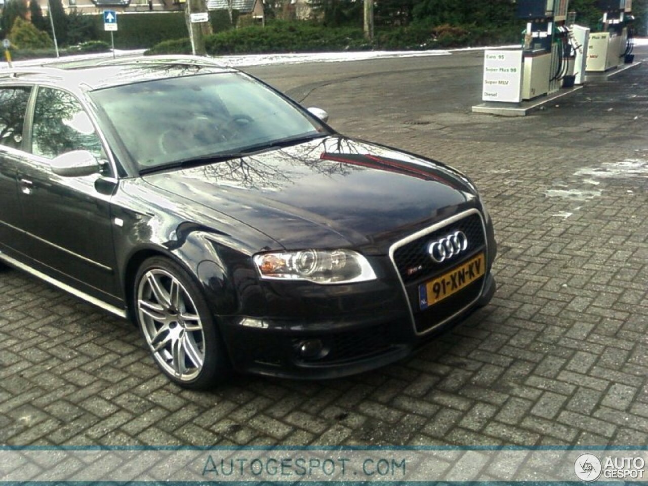 Audi RS4 Avant B7