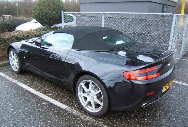 Aston Martin V8 Vantage Roadster