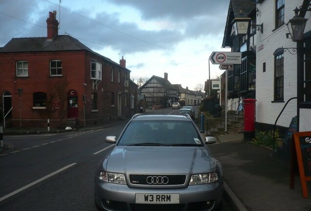 Audi RS4 Avant B5