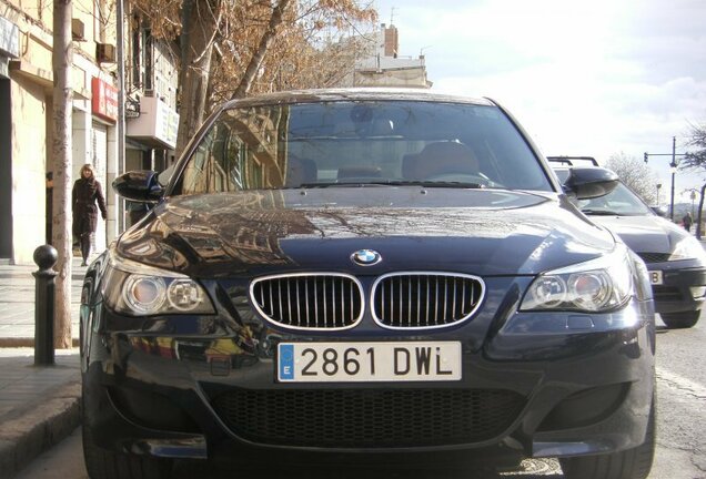 BMW M5 E60 2005