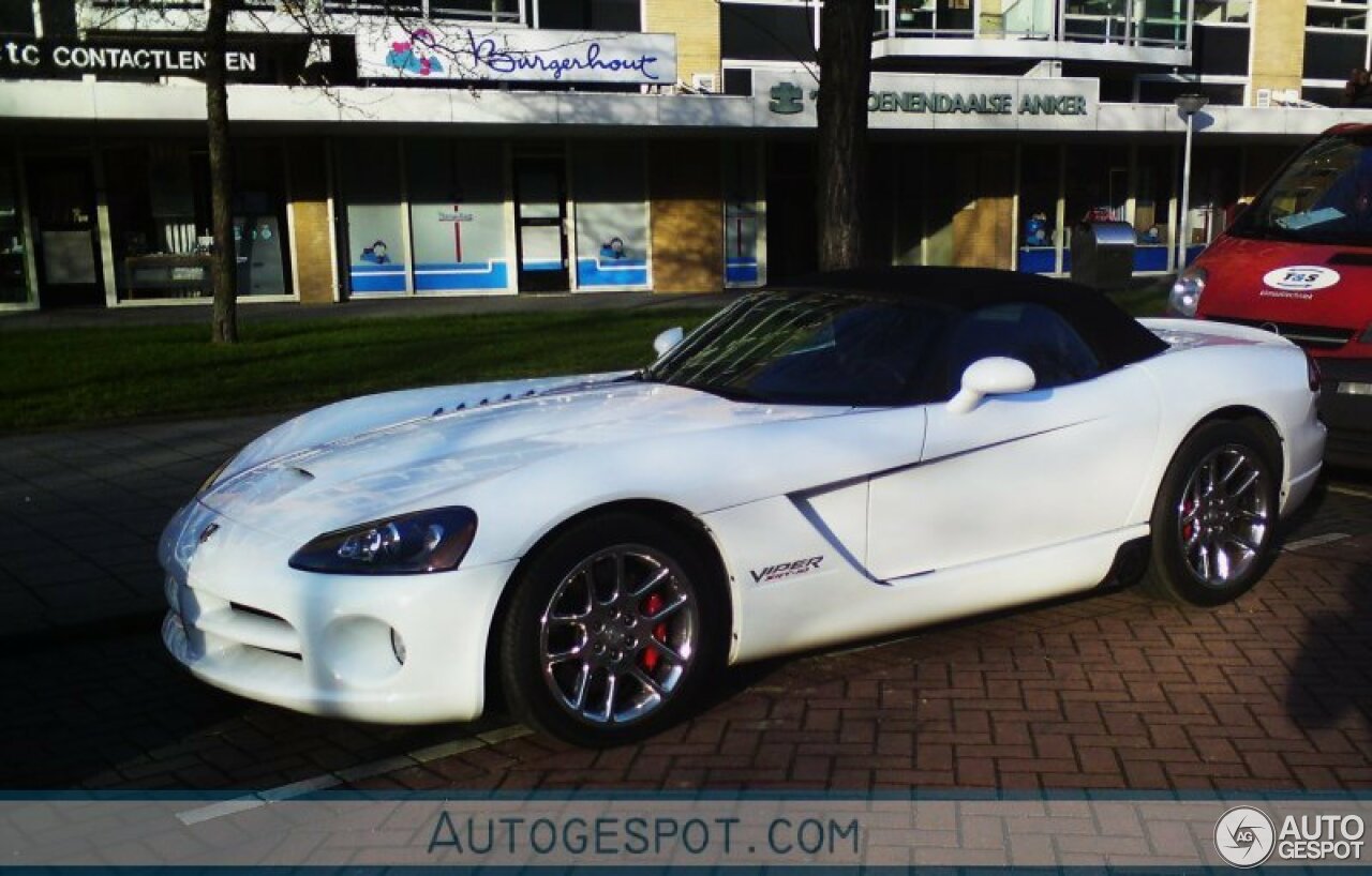 Dodge Viper SRT-10 Roadster White Mamba Edition