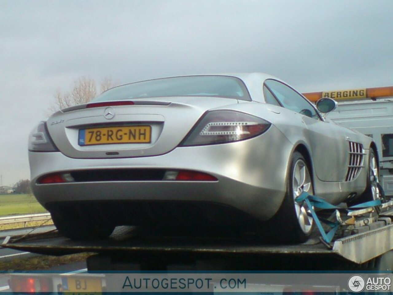 Mercedes-Benz SLR McLaren