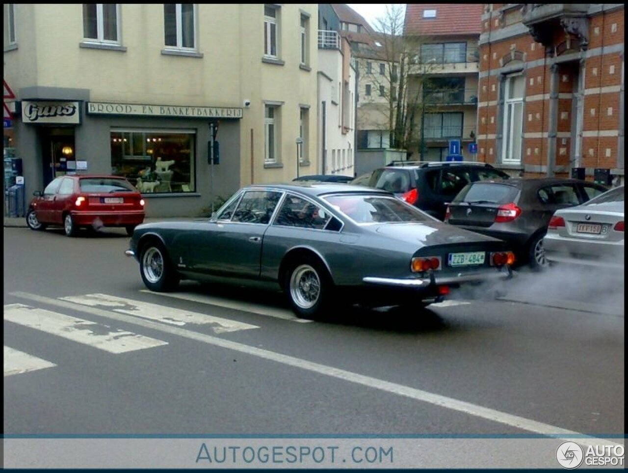 Ferrari 365 GT 2+2