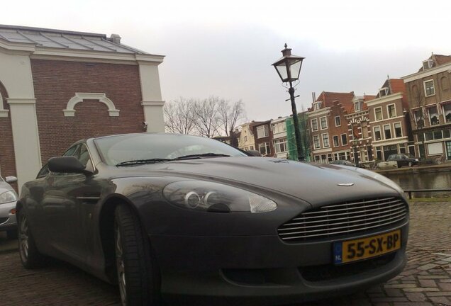 Aston Martin DB9