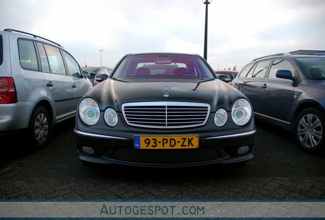 Mercedes-Benz E 55 AMG