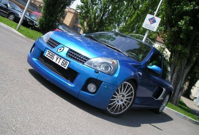 Renault Clio V6 Phase II