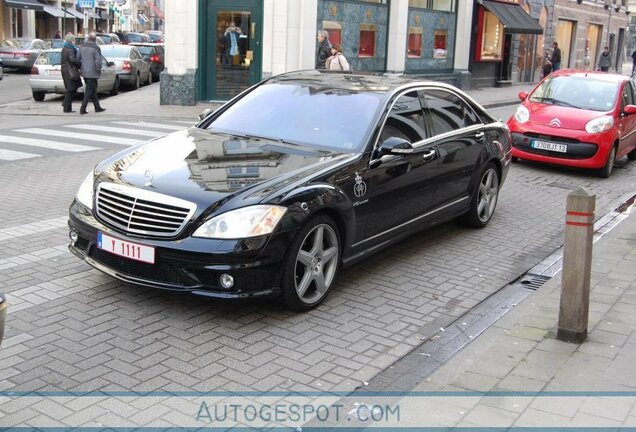 Mercedes-Benz S 65 AMG V221