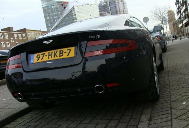 Aston Martin DB9