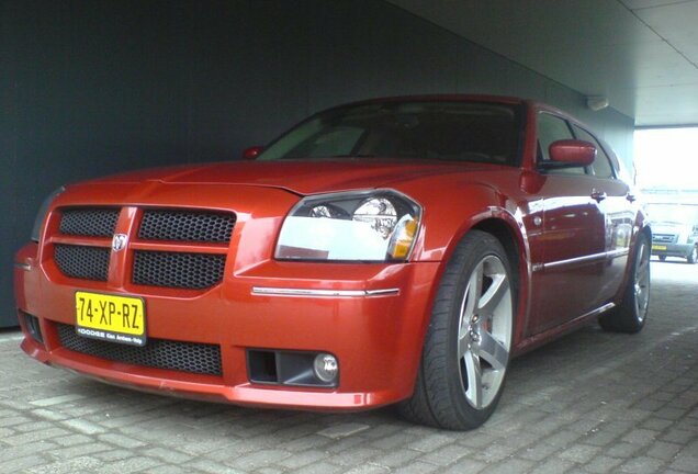 Dodge Magnum SRT-8