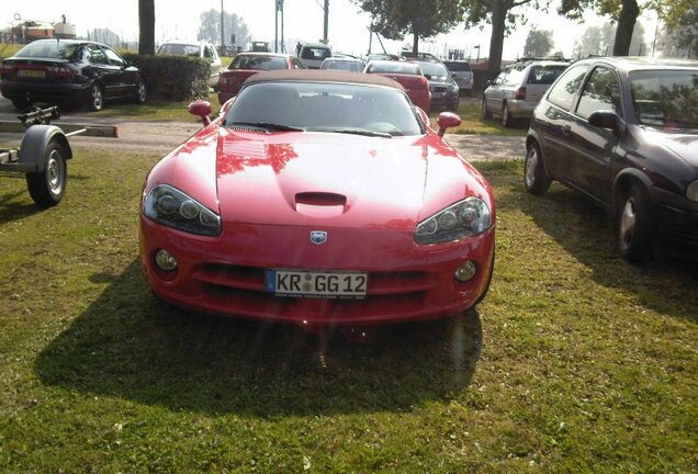 Dodge Viper SRT-10 Roadster 2003