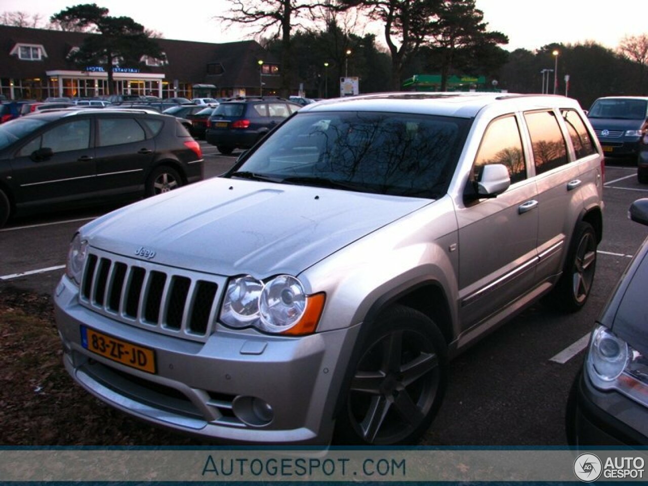 Jeep Grand Cherokee SRT-8 2005