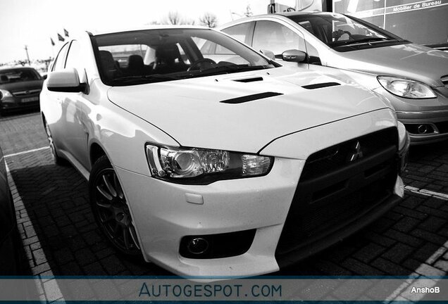 Mitsubishi Lancer Evolution X