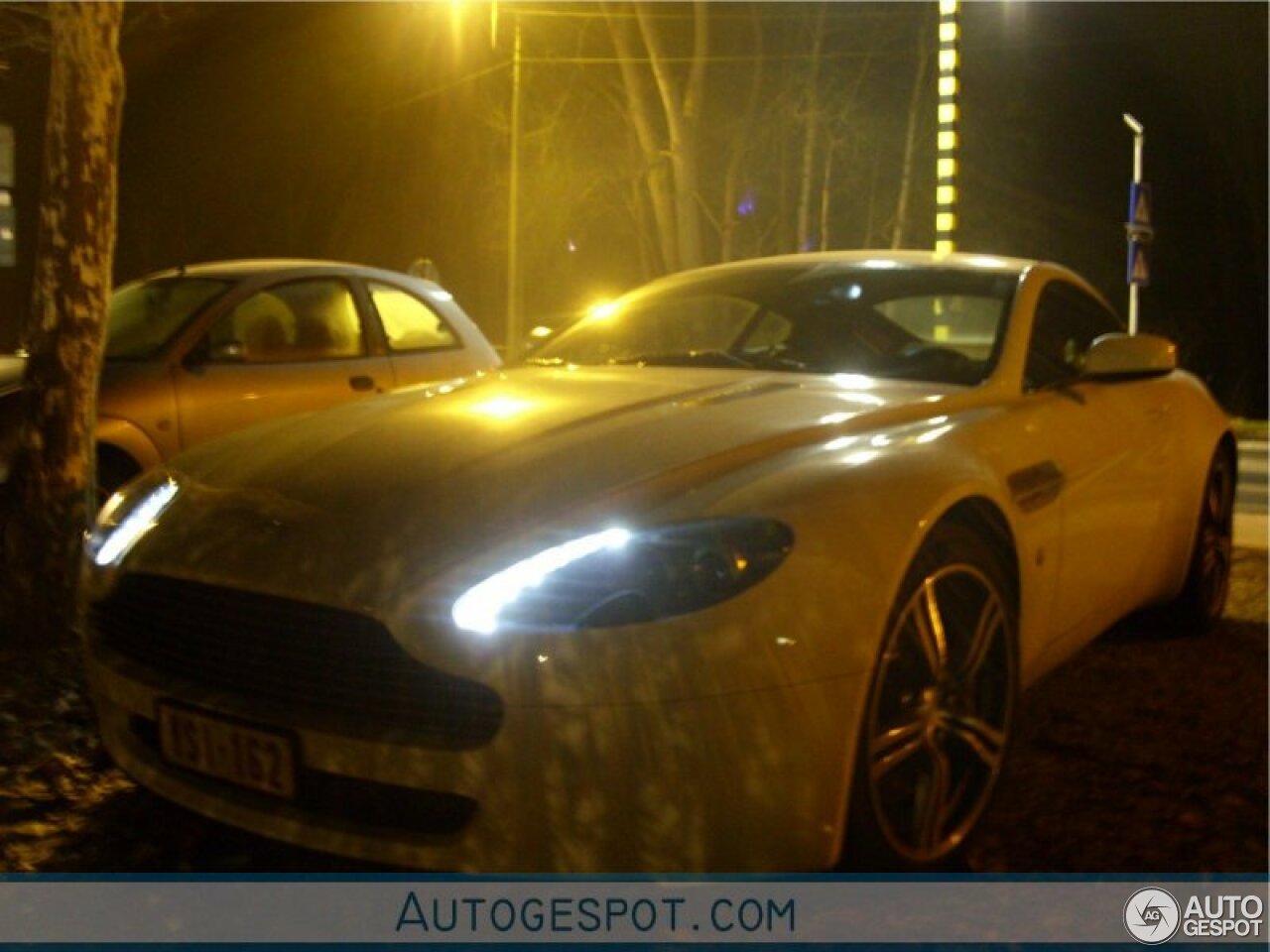 Aston Martin V8 Vantage