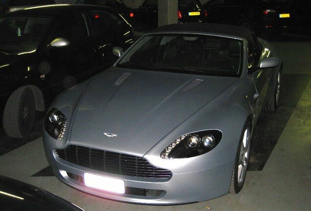 Aston Martin V8 Vantage Roadster