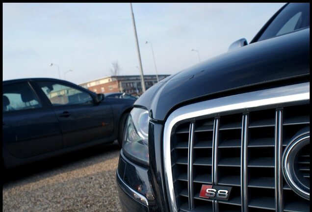 Audi S8 D3