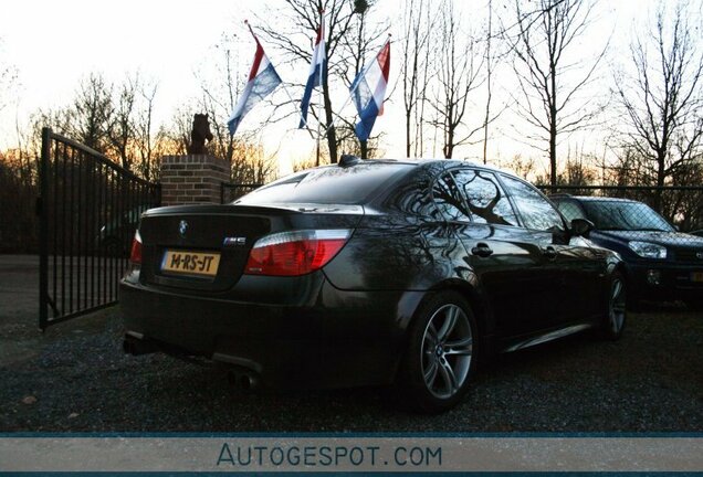 BMW M5 E60 2005