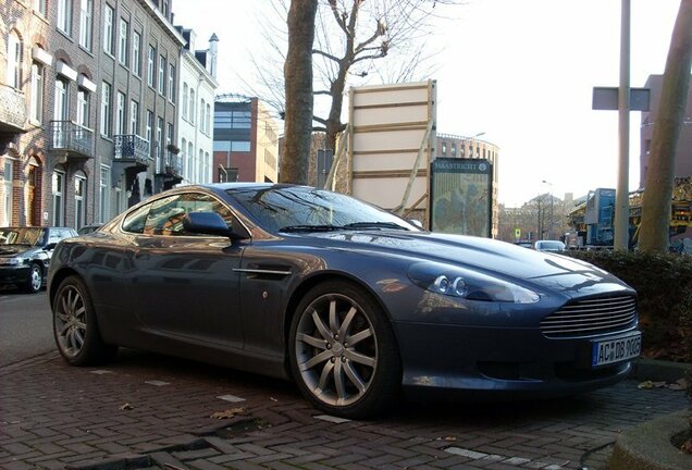 Aston Martin DB9