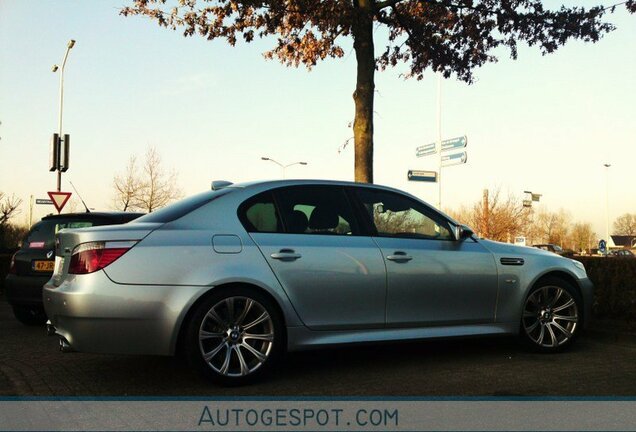 BMW M5 E60 2005