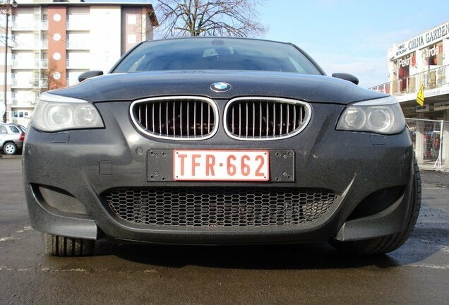 BMW M5 E60 2005