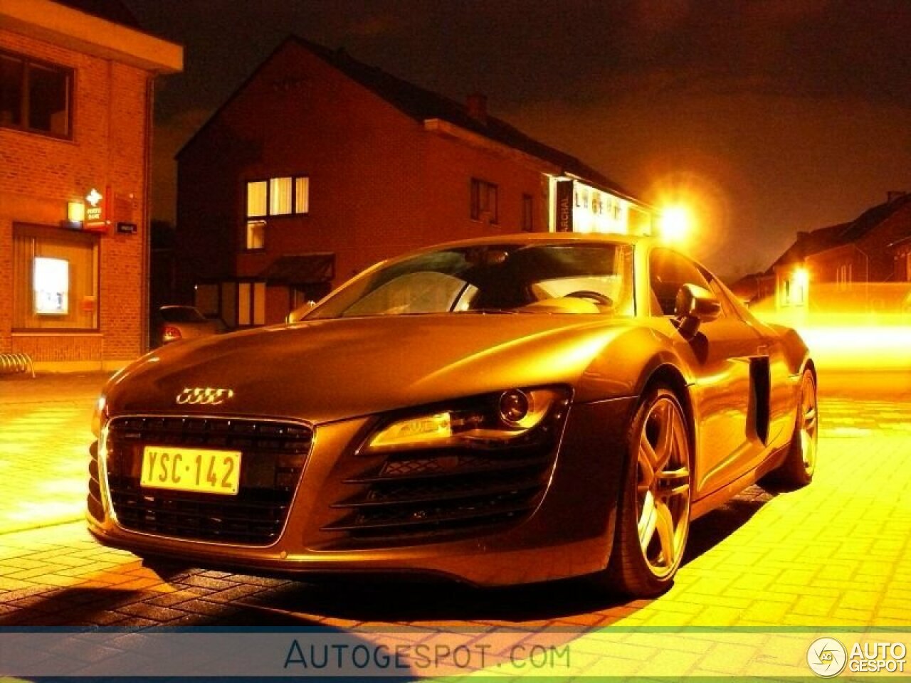 Audi R8