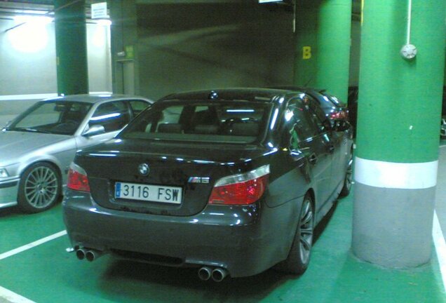 BMW M5 E60 2005