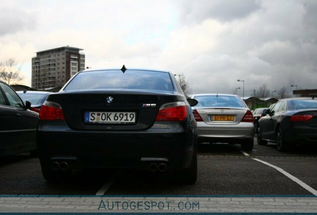 BMW M5 E60 2005