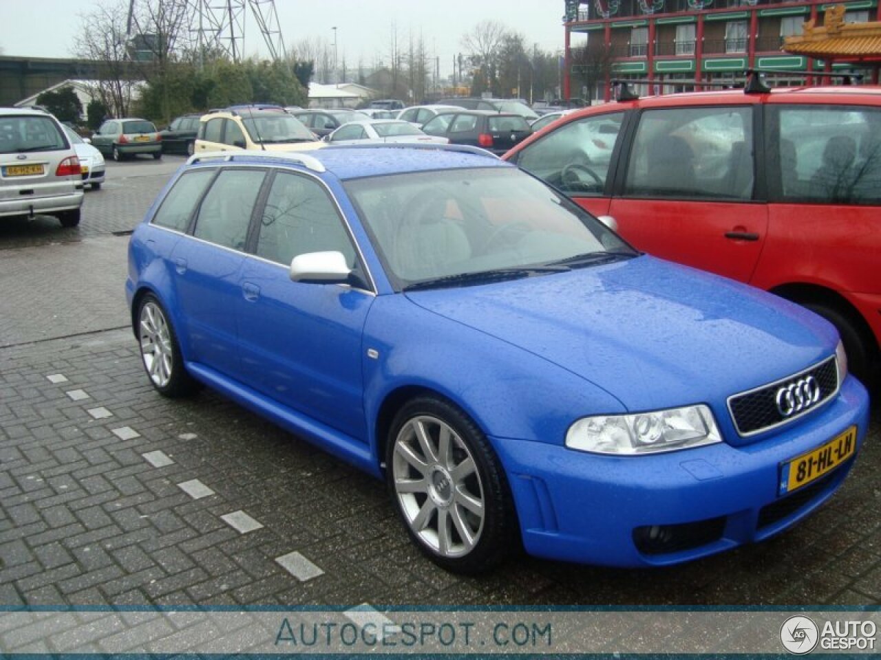 Audi RS4 Avant B5