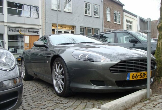 Aston Martin DB9