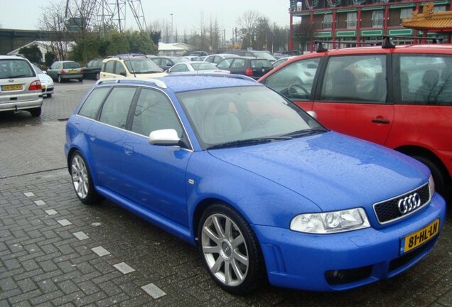 Audi RS4 Avant B5