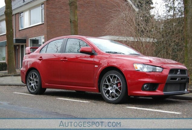 Mitsubishi Lancer Evolution X MR