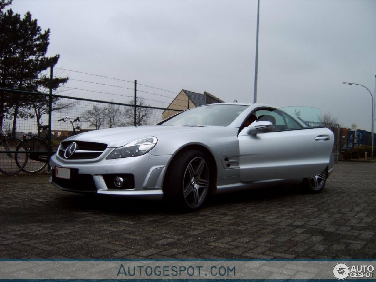 Mercedes-Benz SL 63 AMG