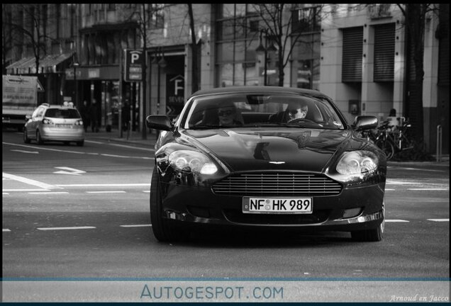 Aston Martin DB9 Volante