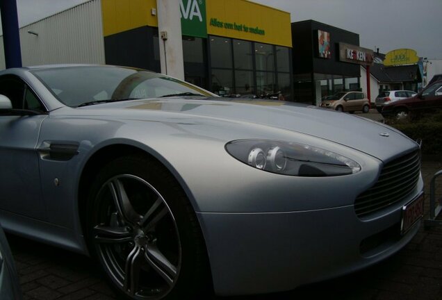 Aston Martin V8 Vantage N400