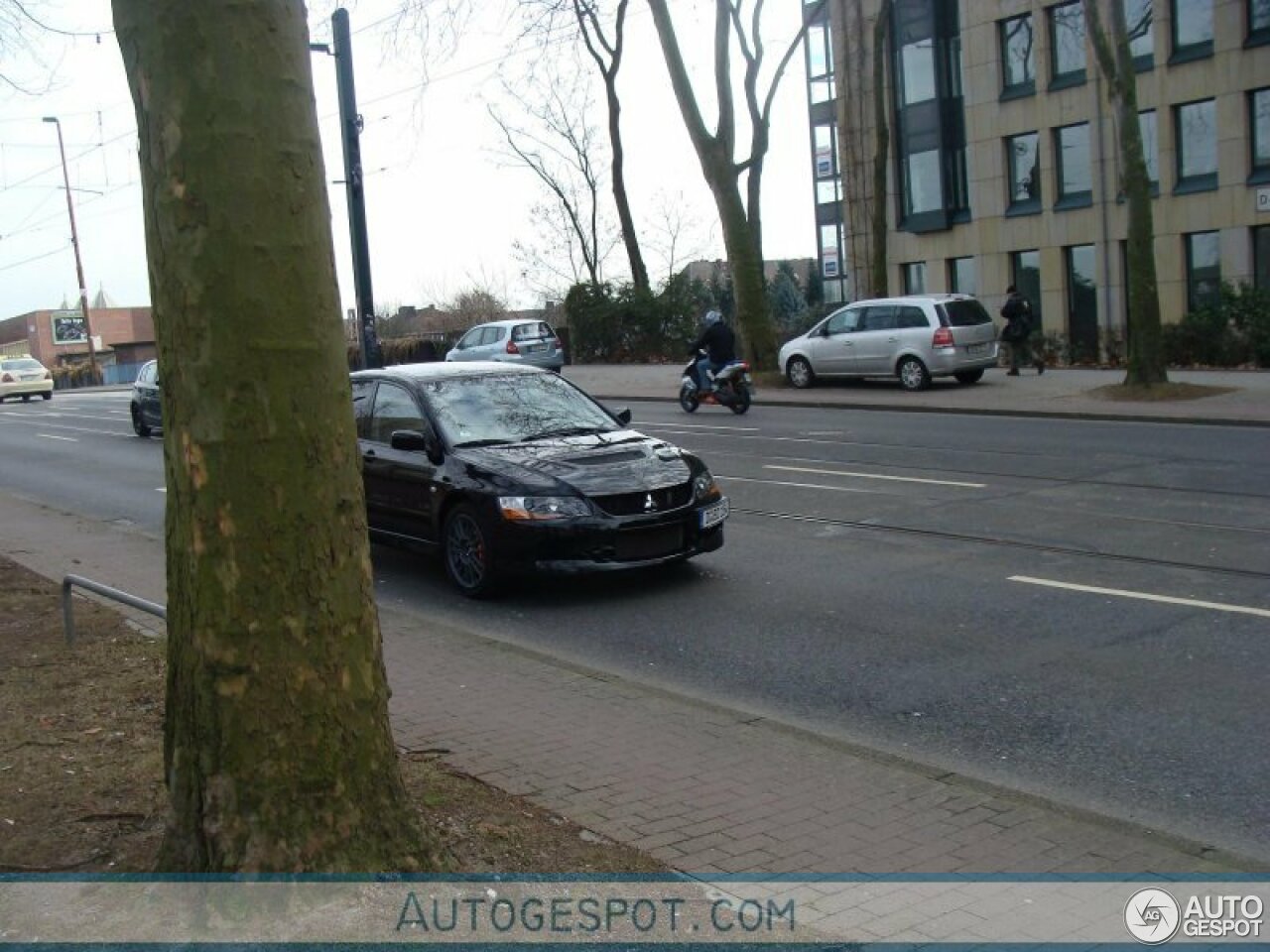 Mitsubishi Lancer Evolution IX