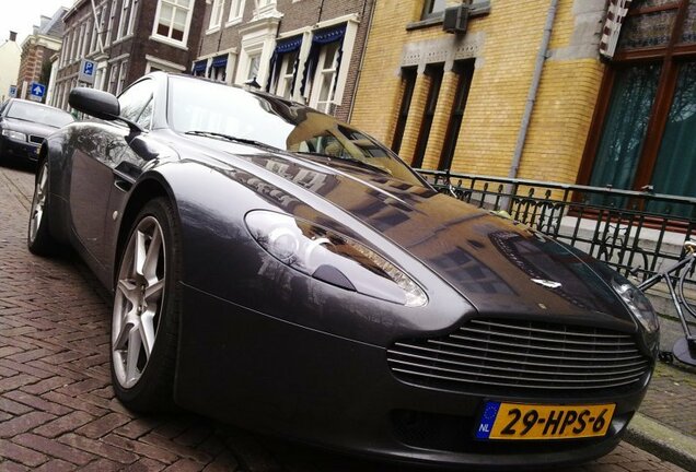 Aston Martin V8 Vantage