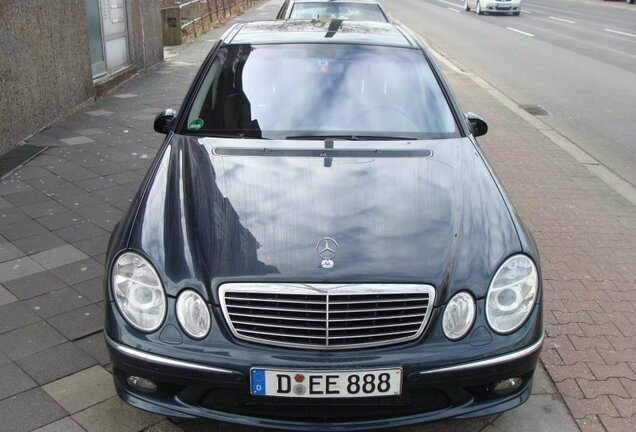 Mercedes-Benz E 55 AMG