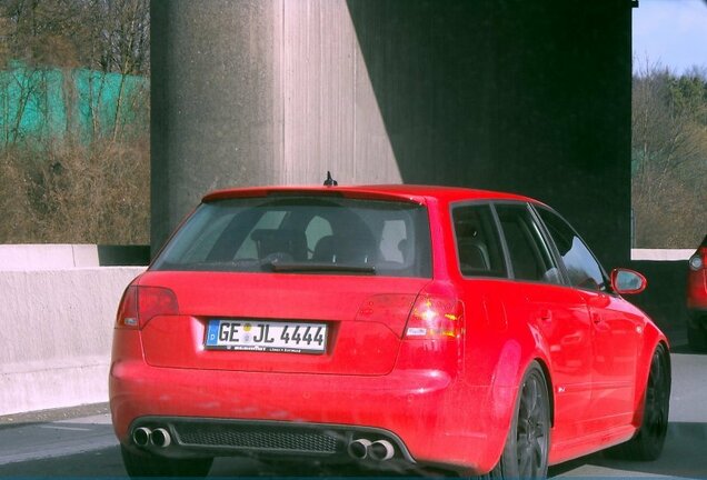 Audi RS4 Avant B7