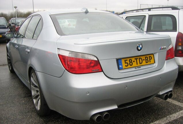 BMW M5 E60 2005