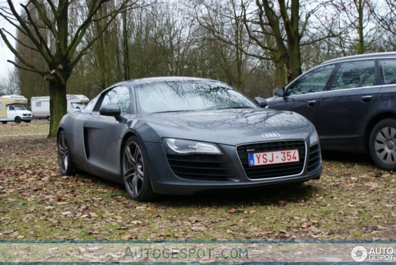 Audi R8